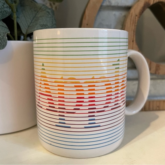 Vintage Apple Macintosh Computers MAC Ceramic Coffee Mug Rainbow USA 1980 RARE - Picture 2 of 9